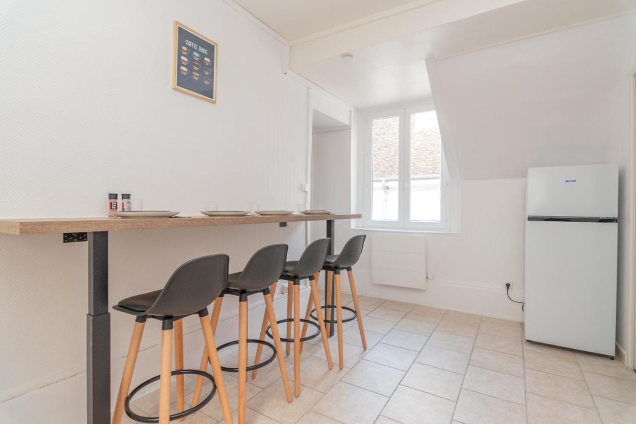 Appartement Cosy Au Centre Ville Avec Garage Chalon-sur-Saône Exterior foto